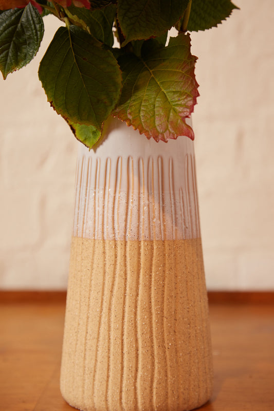 White / Terracotta