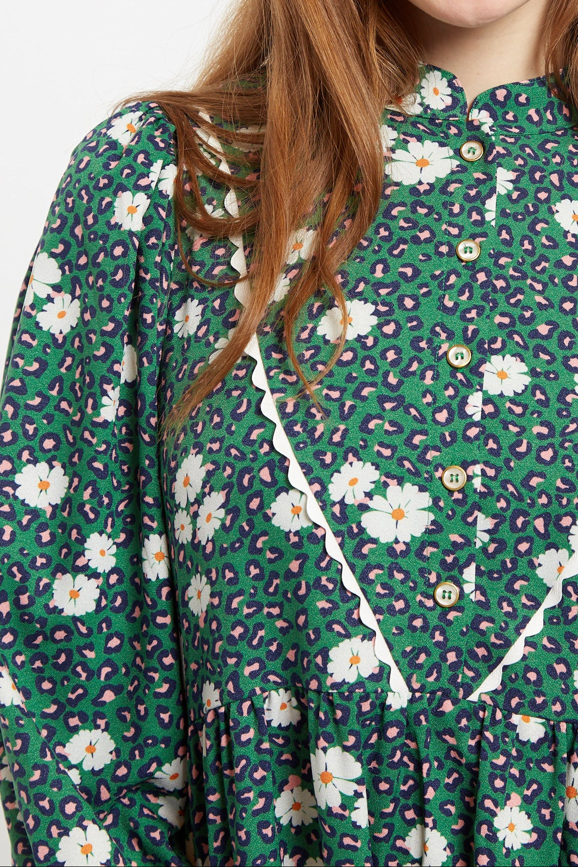 Louche Suzanne Roaring Daisy Print Long Sleeve Mini Dress - Green - Detail 2