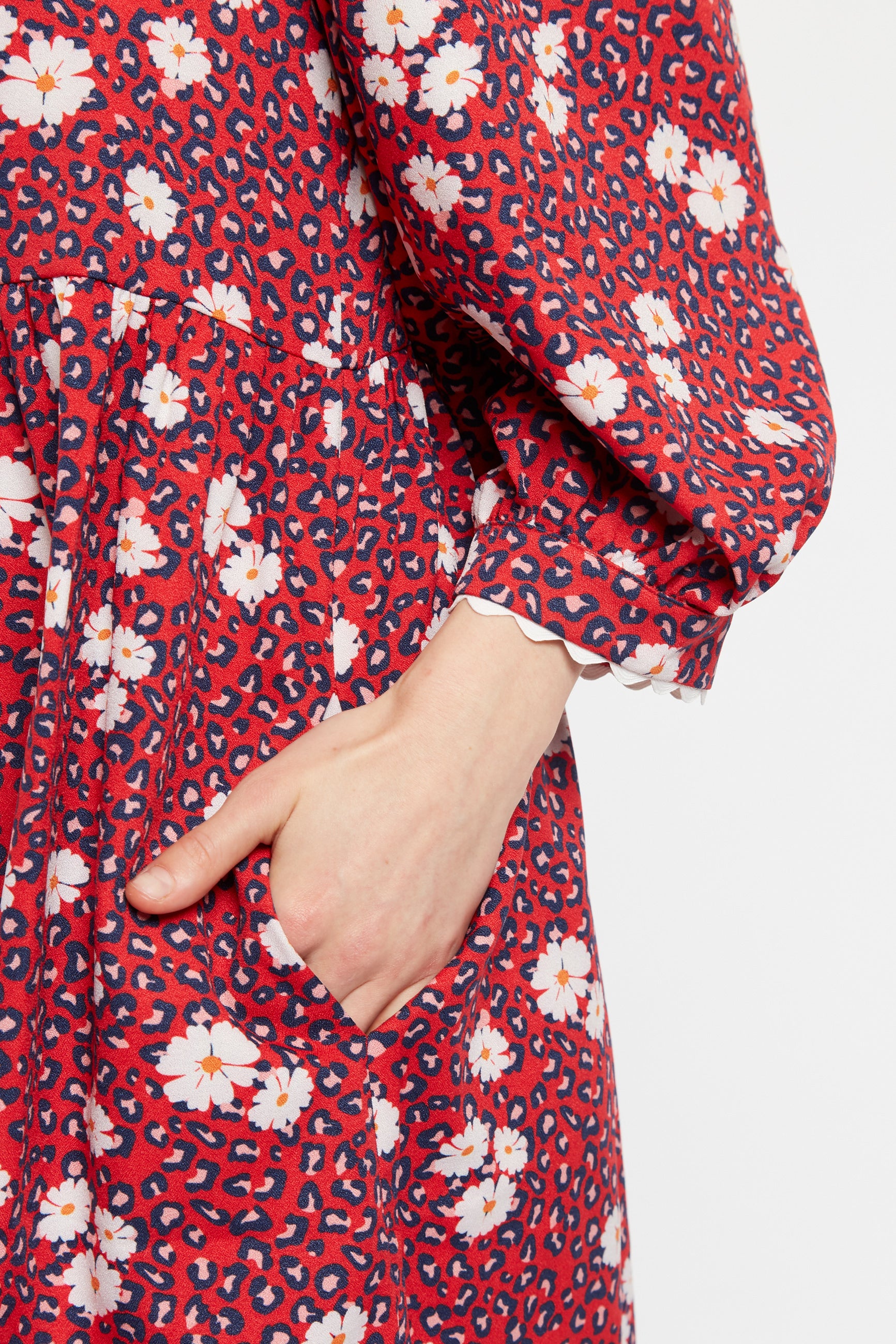 Louche Suzanne Roaring Daisy Print Long Sleeve Mini Dress - Red - Detail 1