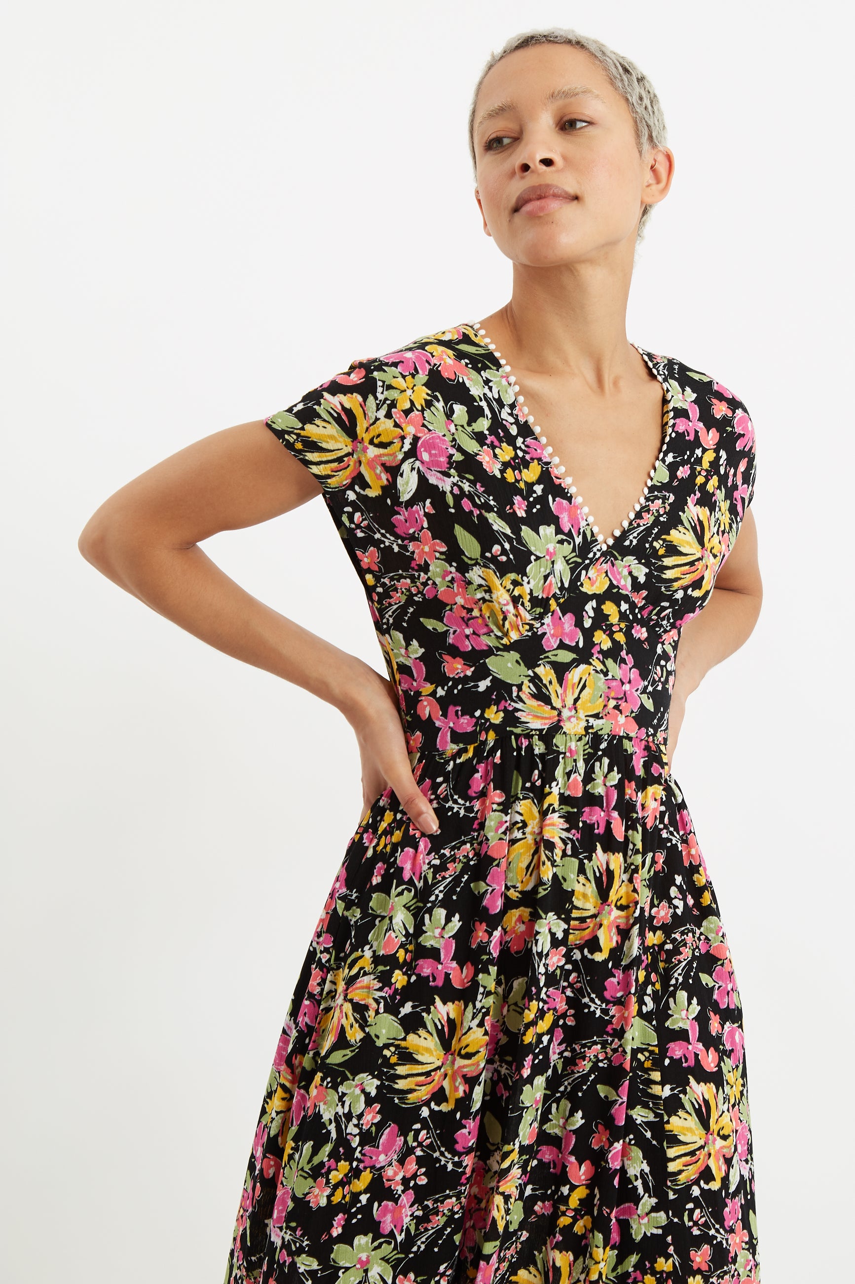 Unity Flower Burst V Neck Midi Dress - Detail 1