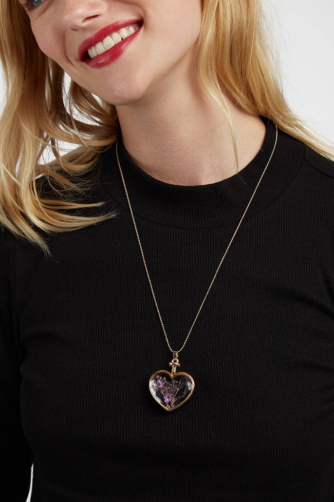 Adina Flower Necklace in Purple - Detail 1
