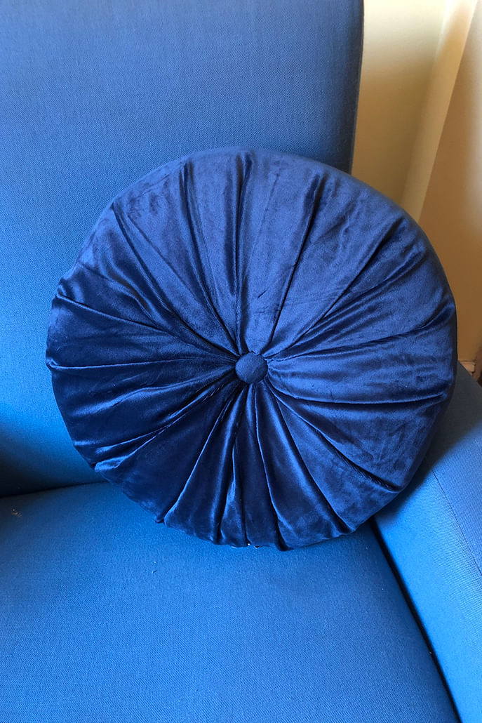 Vintage Style Round Velvet Ruched Cushion
