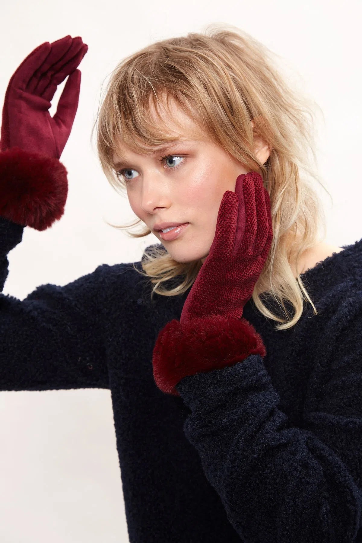 Louche Emer Faux Suede And Fur Cuffed Touch Screen Gloves - Burgundy