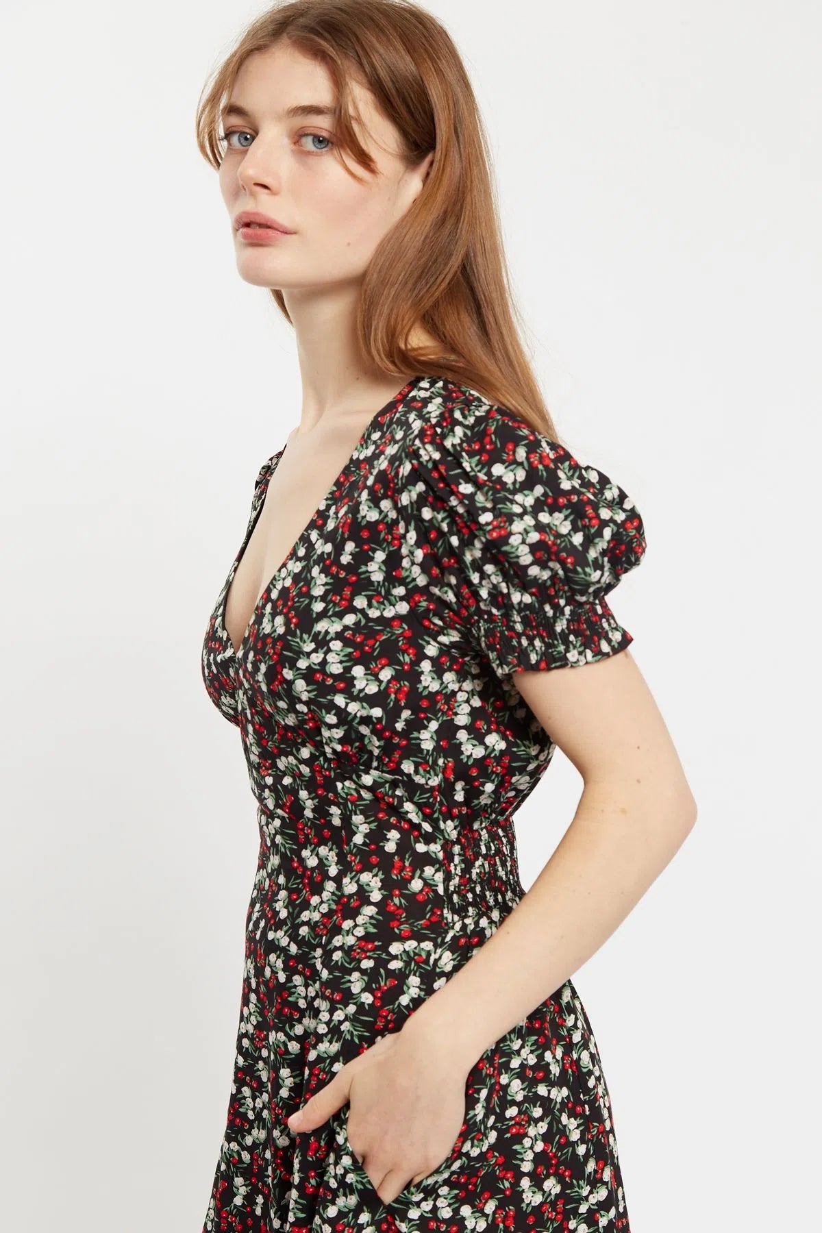 Minerva  Jolly Ditsy Print Puff Sleeve Midi Dress